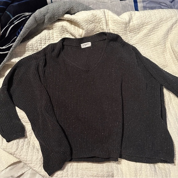 Carly Jean Los Angeles Rea Sweater - Picture 4 of 6